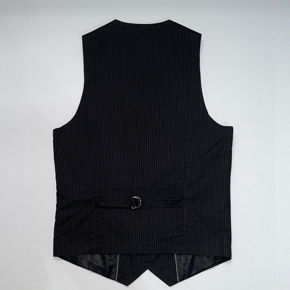 La chateau men suit vest - Picture 2 of 9